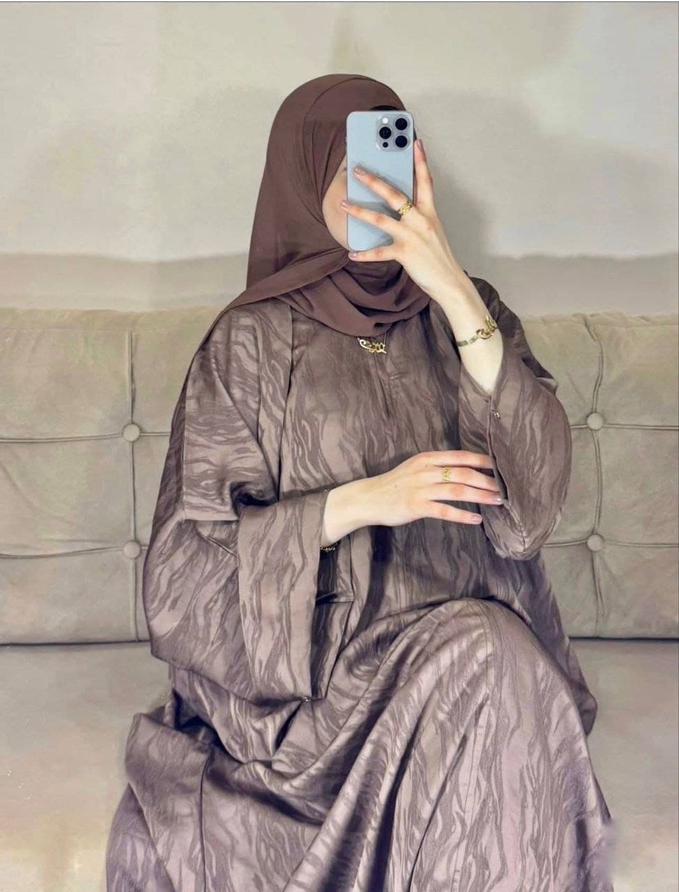 عباية بالقطعة الدهبية♥️