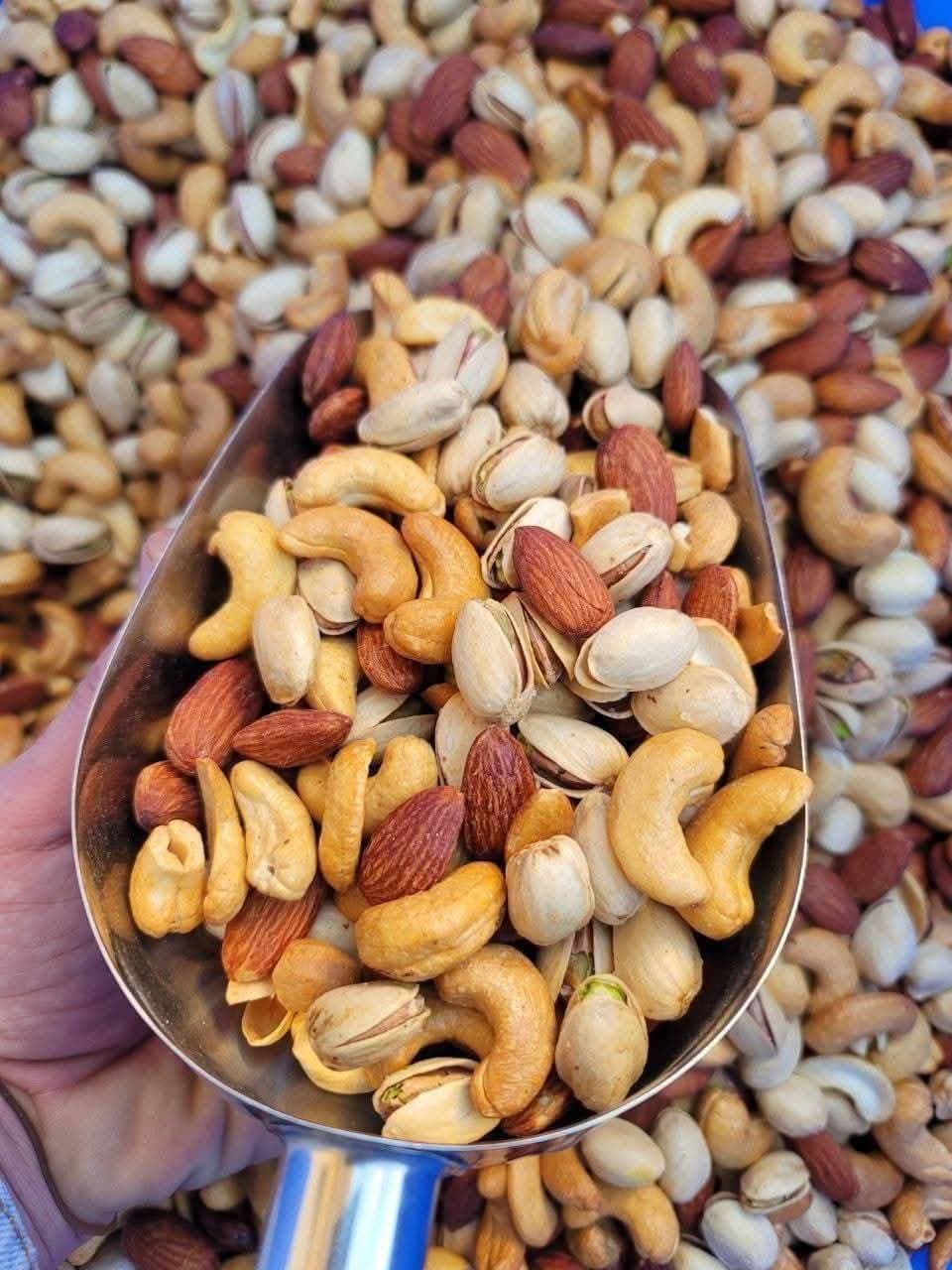 مكسرات مشكل
